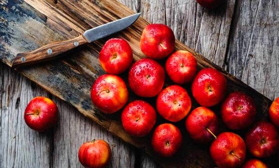 فایده سیب در تقویت ایمنی بدن و کاهش فشارخون 